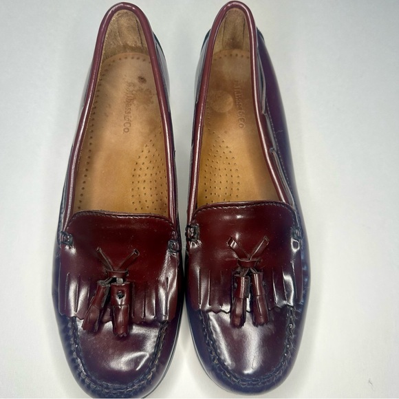 G.H. Bass Weejuns Burgundy Wine Leather Loafers, 8 - Picture 2 of 13